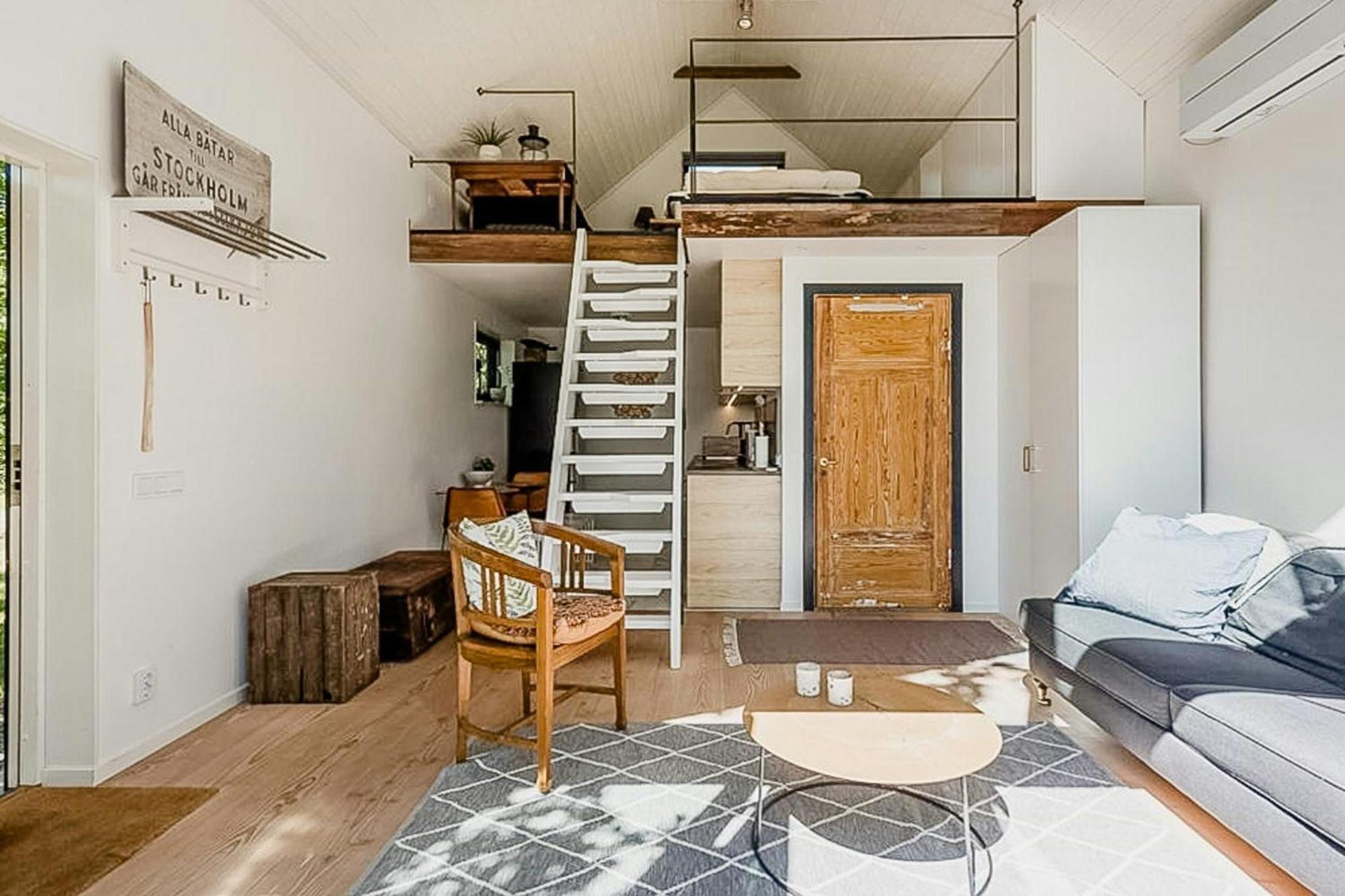 Charmerende Feriehus Med Havudsigt Naer Stockholm Varmdo Exterior photo