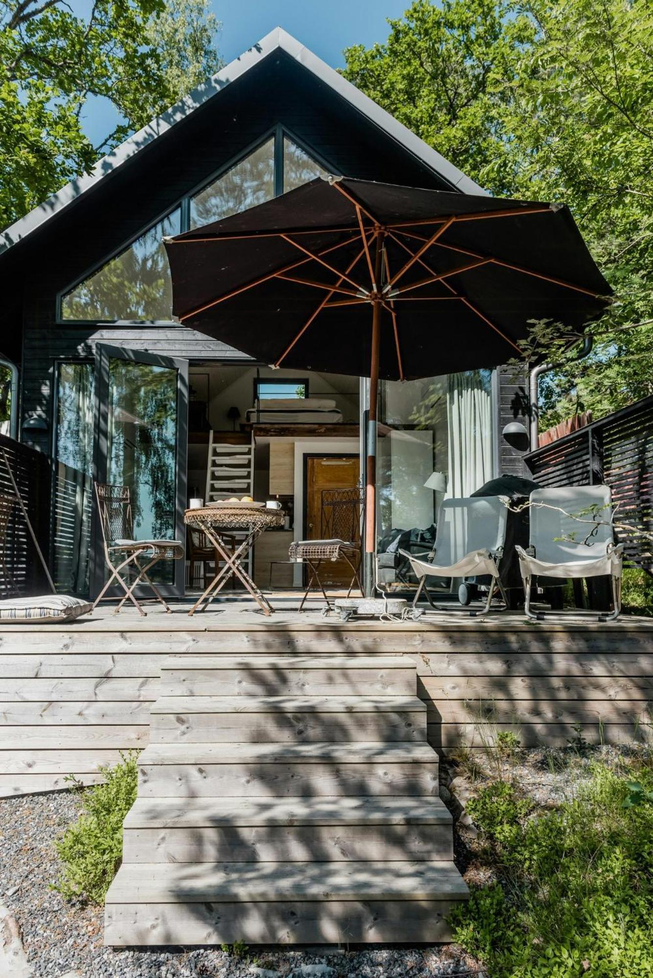 Charmerende Feriehus Med Havudsigt Naer Stockholm Varmdo Exterior photo